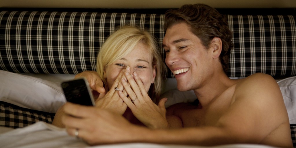 Amore con un selfie
