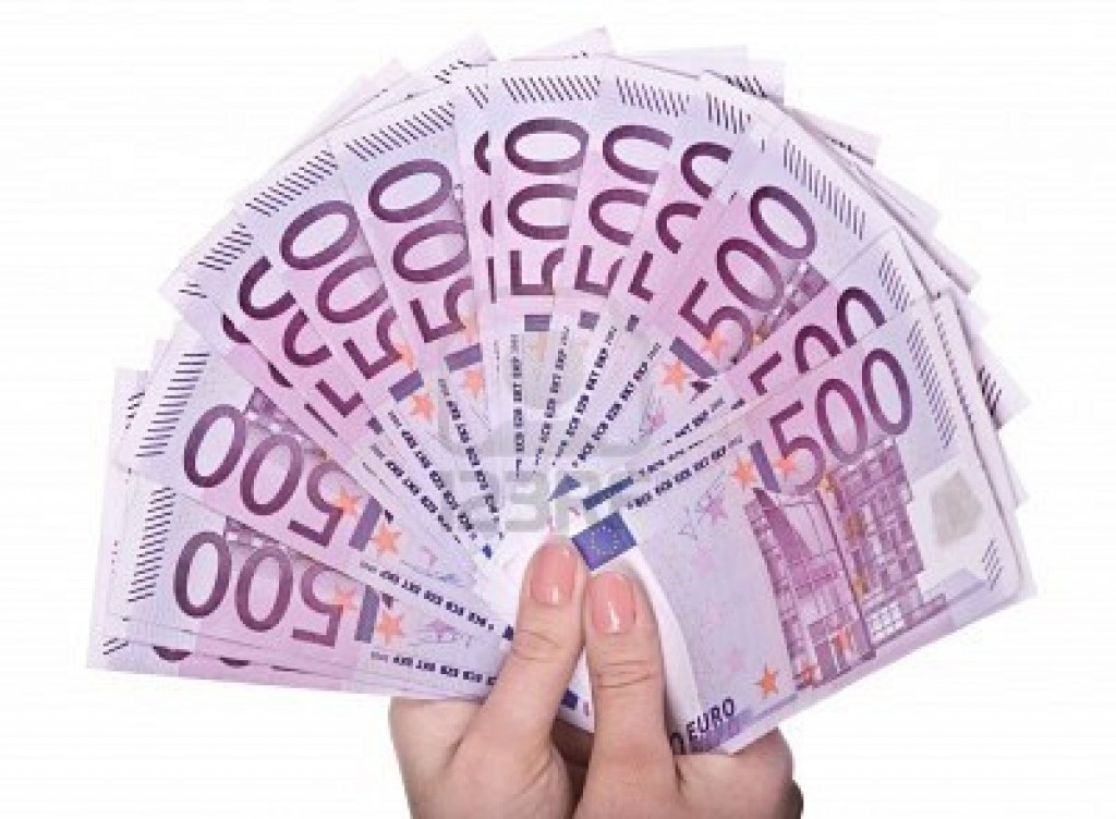 Due cuori e un bancomat:amore o soldi?