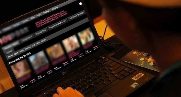 Spiato chi visita i siti porno