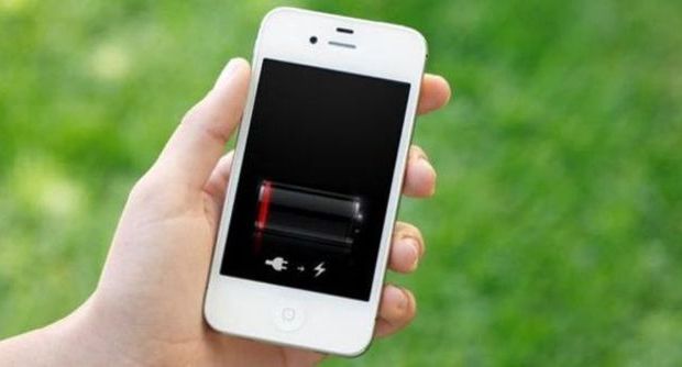 Batteria scarica dello smartphone, 5 consigli per farla durare di più