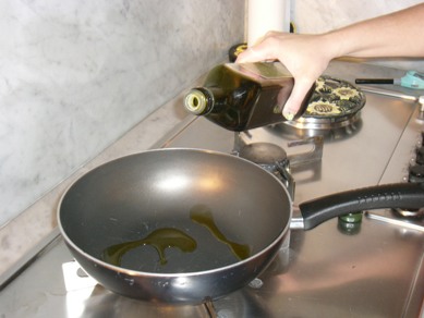 Frigge il criceto del compagno di stanza, studente condannato