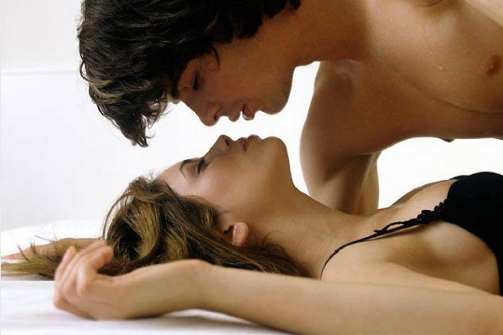 Come durare di più a letto godendosi il rapporto