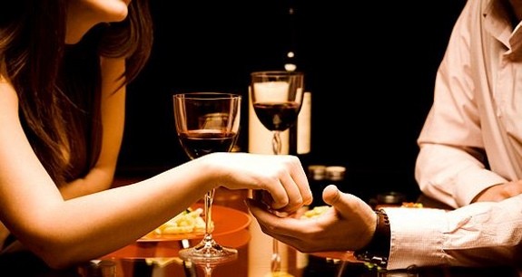 Organizzare una cena romantica: cosa fare e non fare perché sia perfetta