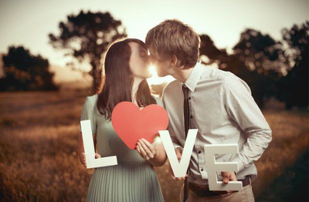 Sei cotta, ma non sai come dirglielo: prova con queste frasi d’amore
