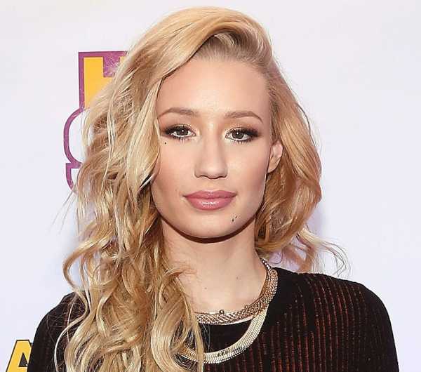 Iggy Azalea e Kesha suonano insieme