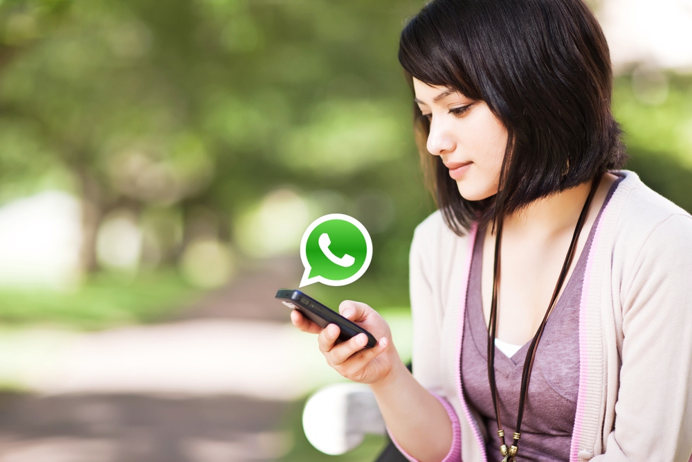 Whatsapp, aggiornamento permette di fissare in alto le chat