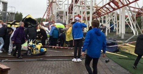 Dramma al parco divertimenti, giostra si sgancia e precipita nel vuoto