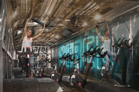 Arriva l’autobus-palestra dove allenarsi mentre si viaggia