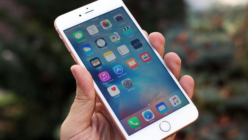 iPhone, in futuro potrebbe essere pieghevole