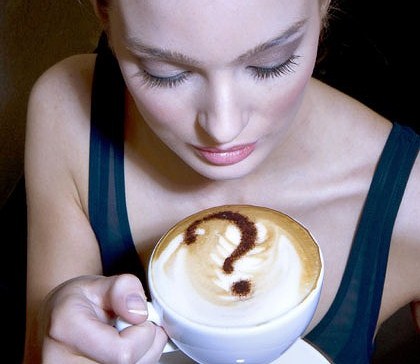 Caffè nemico della pressione sanguigna nei consumatori occasionali