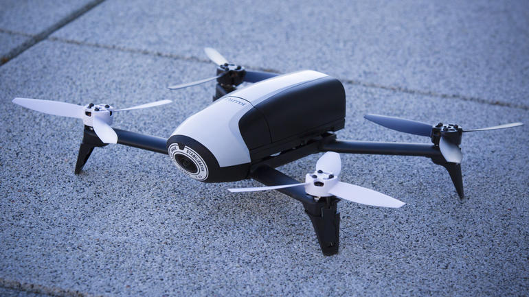 Come l’occhio umano, ma è un drone. E vi segue