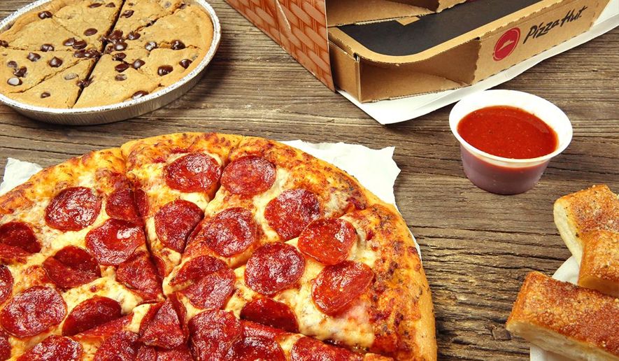 Facebook, si potrà anche ordinare la pizza