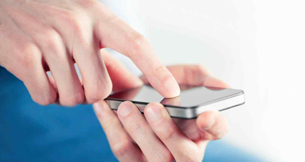Cellulari, i microbi sullo schermo sono il tuo identikit