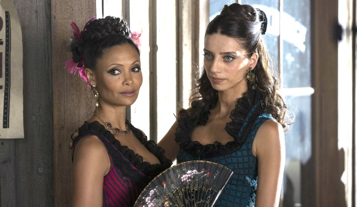 Westworld, serie tv bollente: amori di gruppo in prima serata