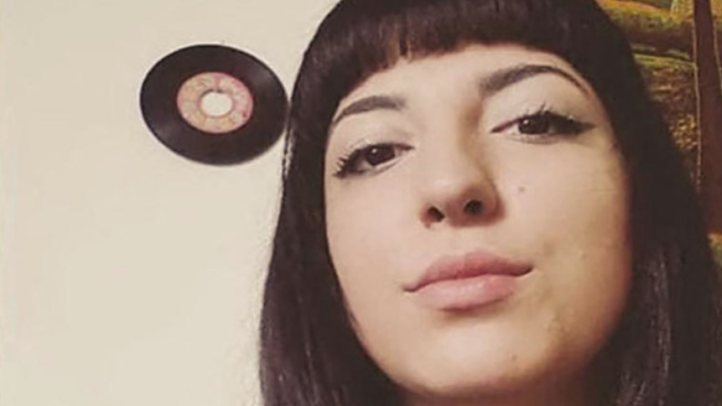 Michela Deriu suicida, morta a 22 anni per un video hard come Tiziana Cantone