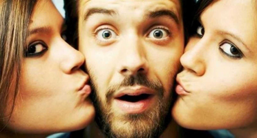Alfio, ragazzo calabrese, mette incinta la fidanzata, la mamma di lei, la sorella e la zia