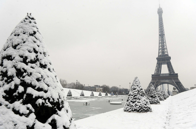 Parigi paralizzata dalla neve: rifugi d’emergenza nell’Ile de France